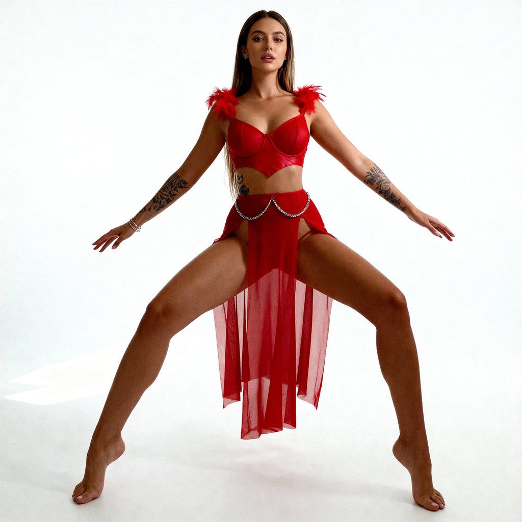 Daisy Ensemble Lingerie Glamour Rouge Corset Structuré Avec Jupe Fluide Et Chaîne Délicate by Les Secrets de Léa