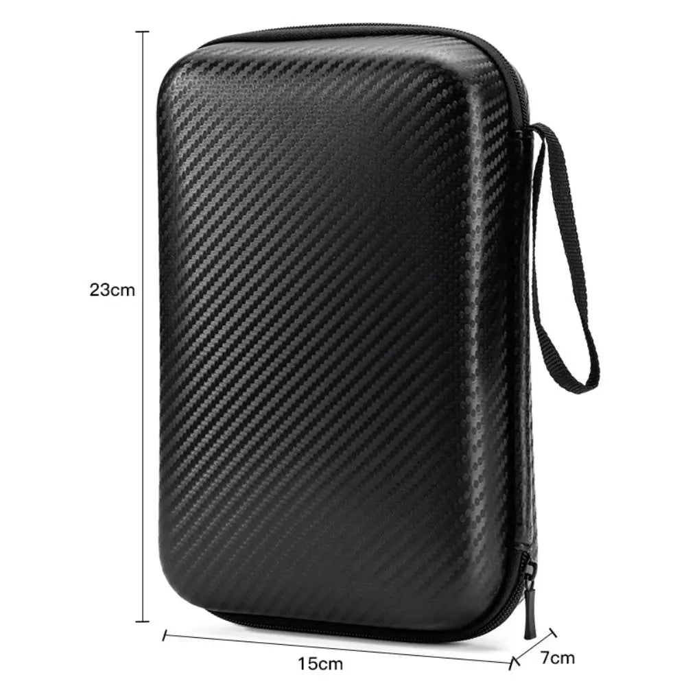 Etui de transport rigide EVA noir, fini carbone, zippé avec dragonne, dimensions 23×15×7 cm