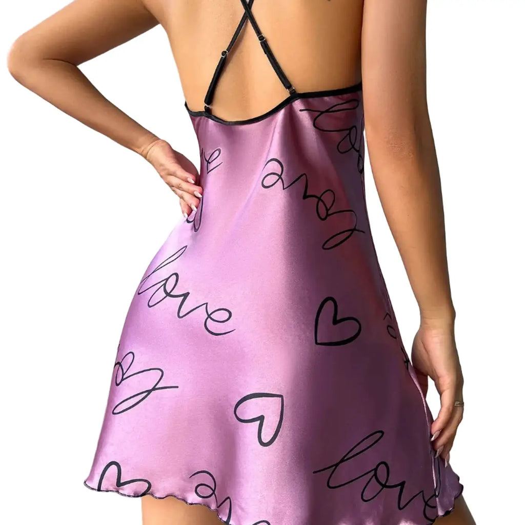 Chemise de nuit satinée à bretelles spaghetti rose lavande, imprimé cœurs et fleurs, LSDLBoutique