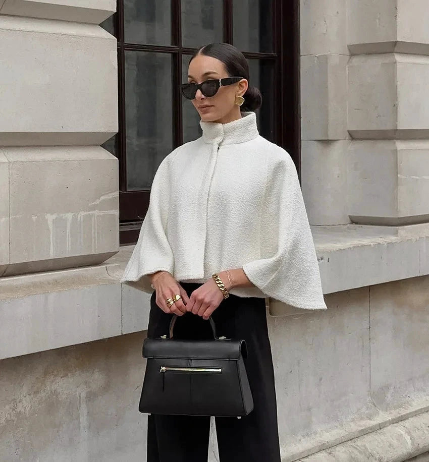Cape En Laine Blanche Avec Fermeture Éclair