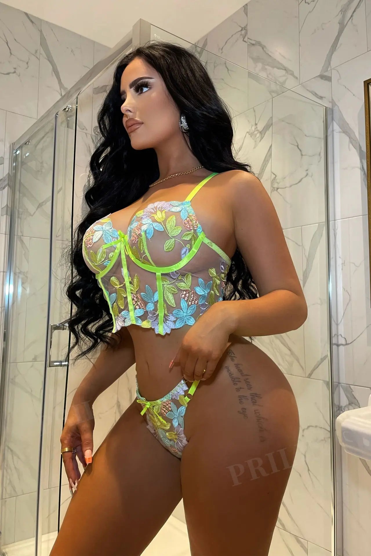 Les Secrets de Léa Ensemble Lingerie Floral Broderie Vert Néon