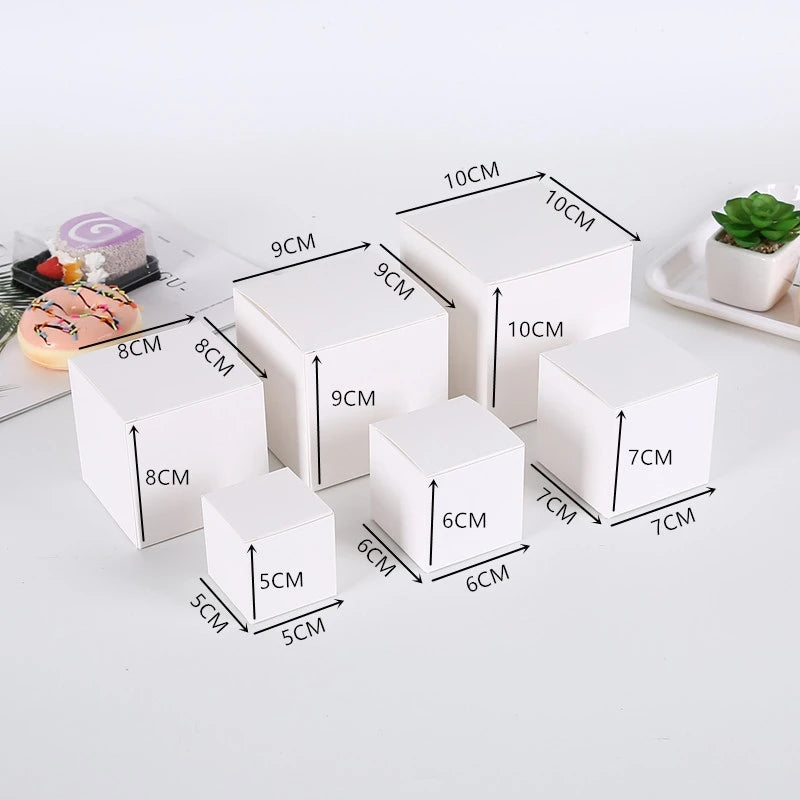 Boîte Carrée Pliante Kraft Noir Blanc 20 ou 50 Pièces