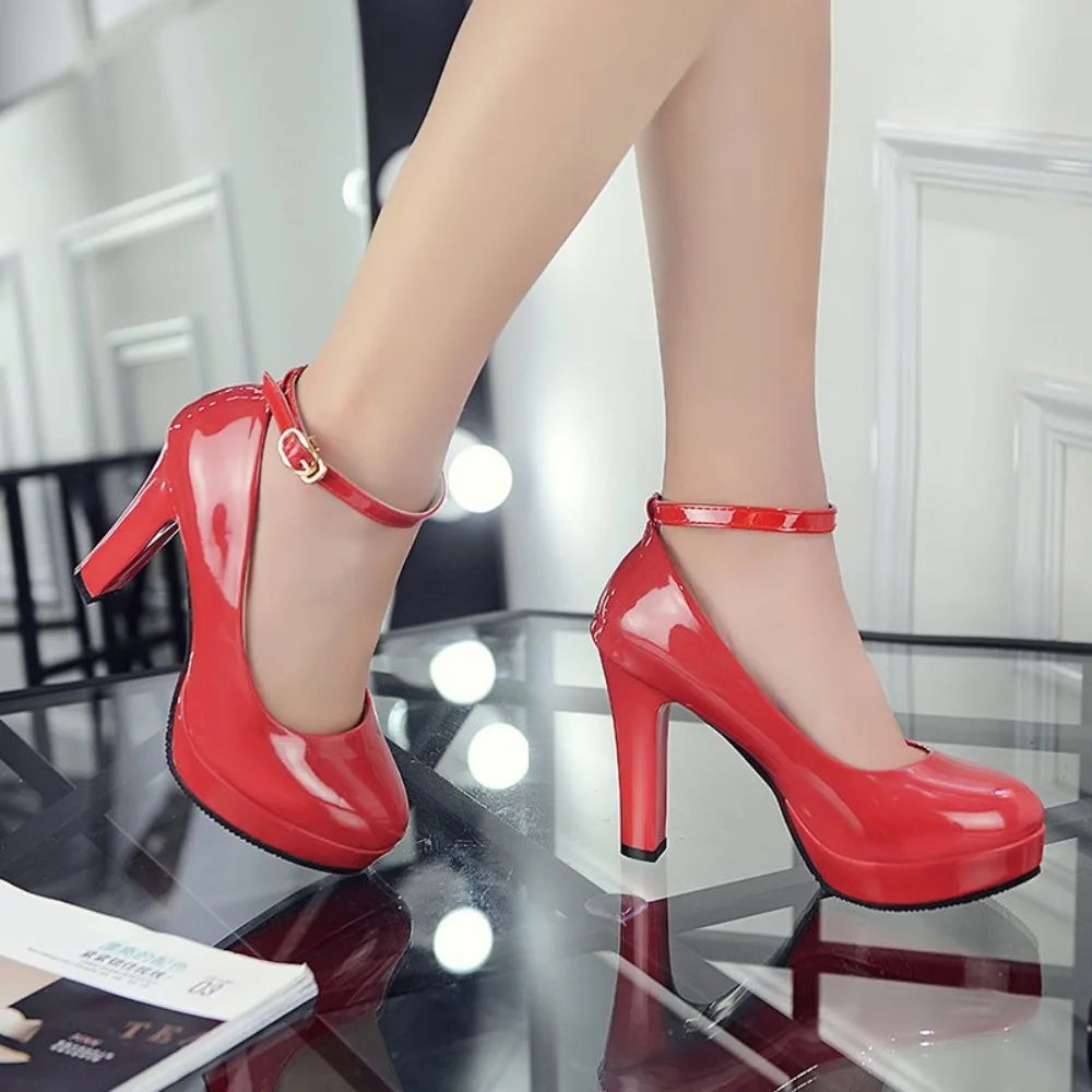 2025 femmes noir talons hauts printemps chaussures décontractées femmes talons hauts couleur unie chaussures compensées grande taille talons hauts taille 34-40