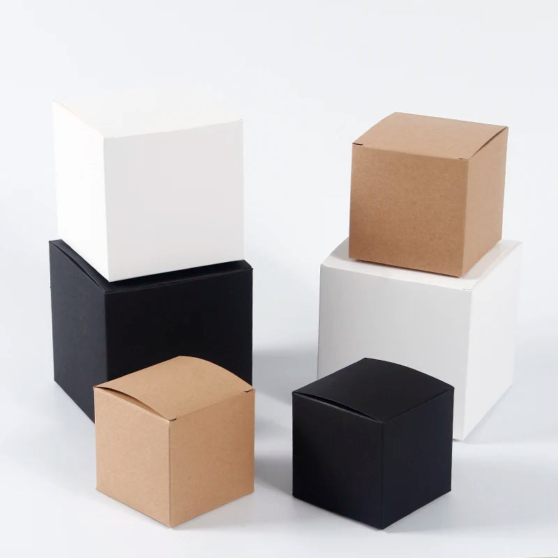 Boîte Carrée Pliante Kraft Noir Blanc 20 ou 50 Pièces