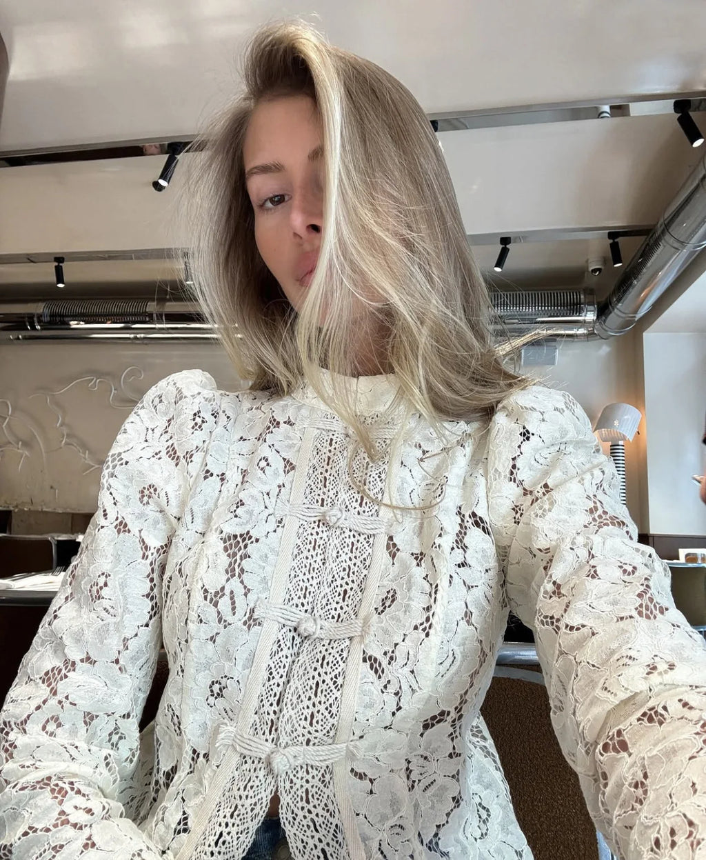 Tossy Chemise Dentelle Imprimée Transparente Écru Manches Longues