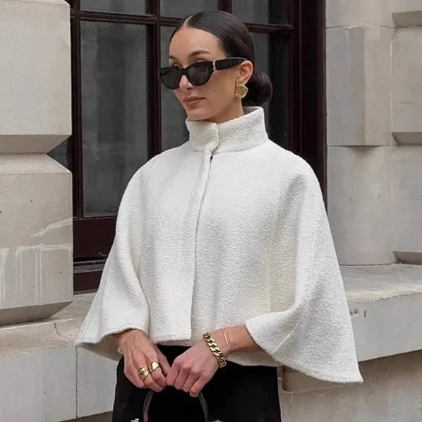 Cape En Laine Blanche Avec Fermeture Éclair