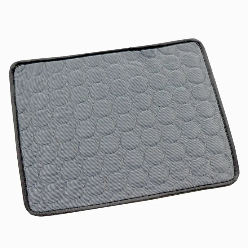 Tapis Rafraîchissant Pour Chien Auto Refroidissant Été Sans Électricité Ni Congélation Idéal Pour Petits Grands Chiens by LSDLBoutique