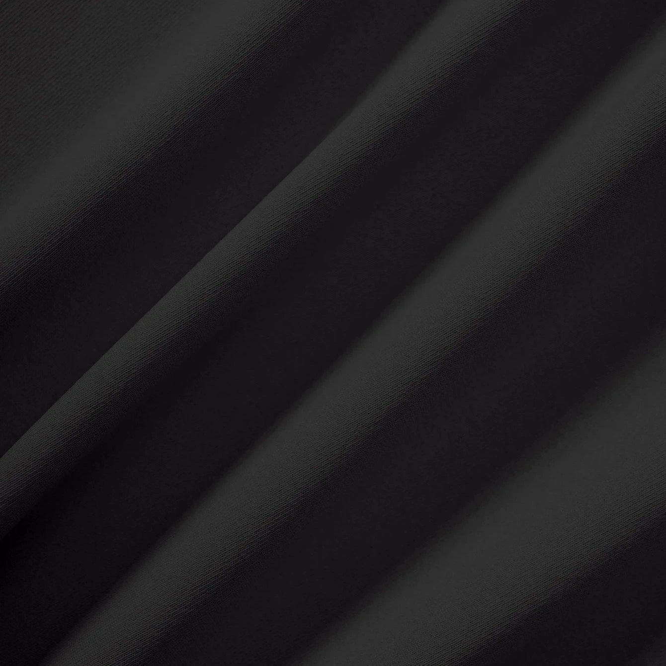 Jupe courte évasée à taille haute noir en tissu lisse pour look chic