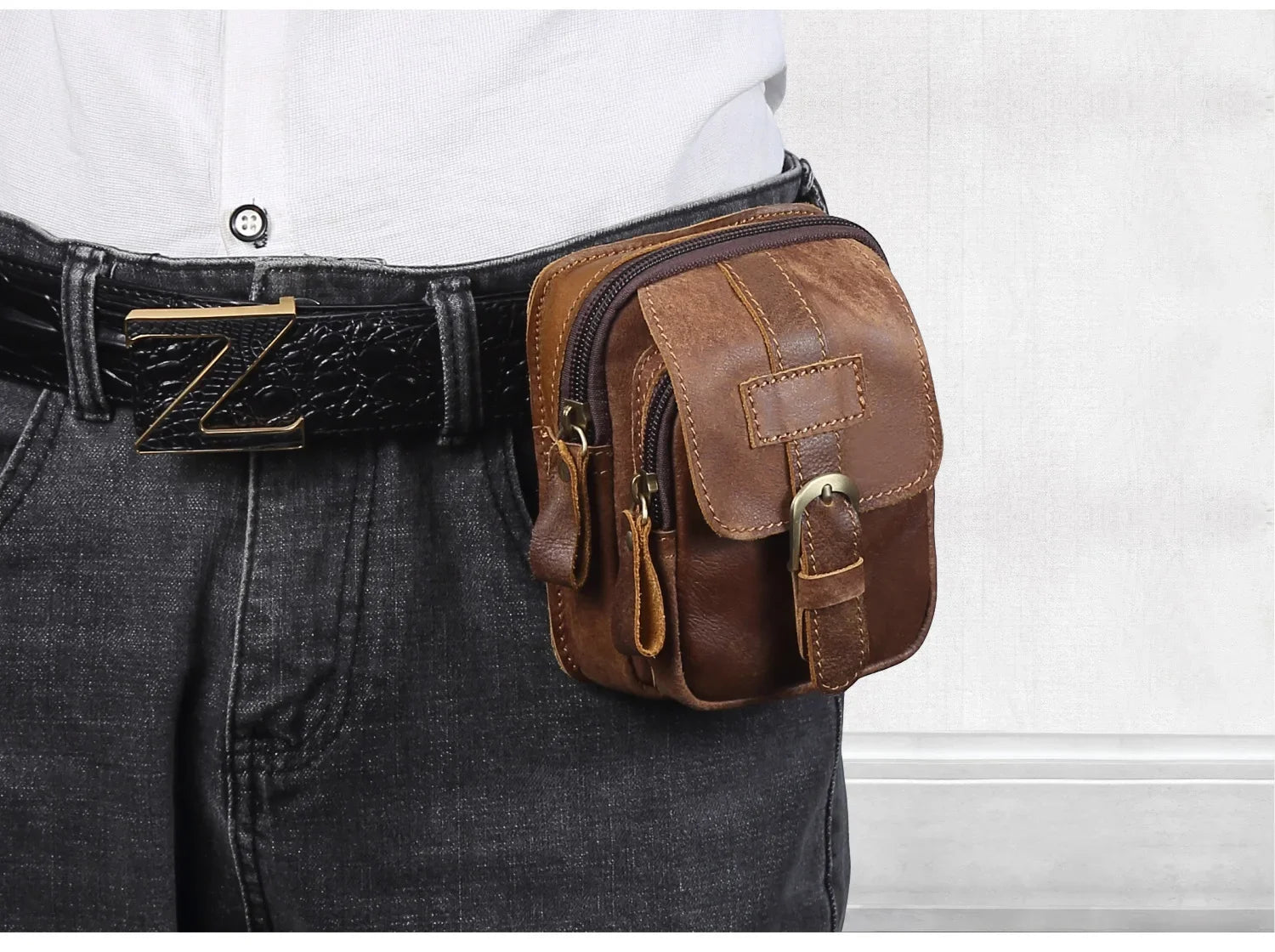 Sac de Taille en Cuir Brun avec Deux Compartiments et Fermeture Éclair