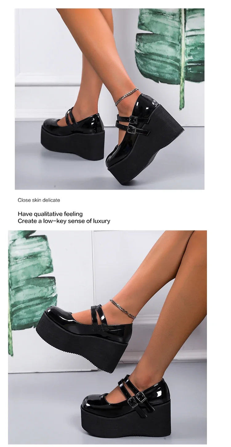 Escarpins Mary Jane Noir Verni À Plateforme Et Talon Compensé