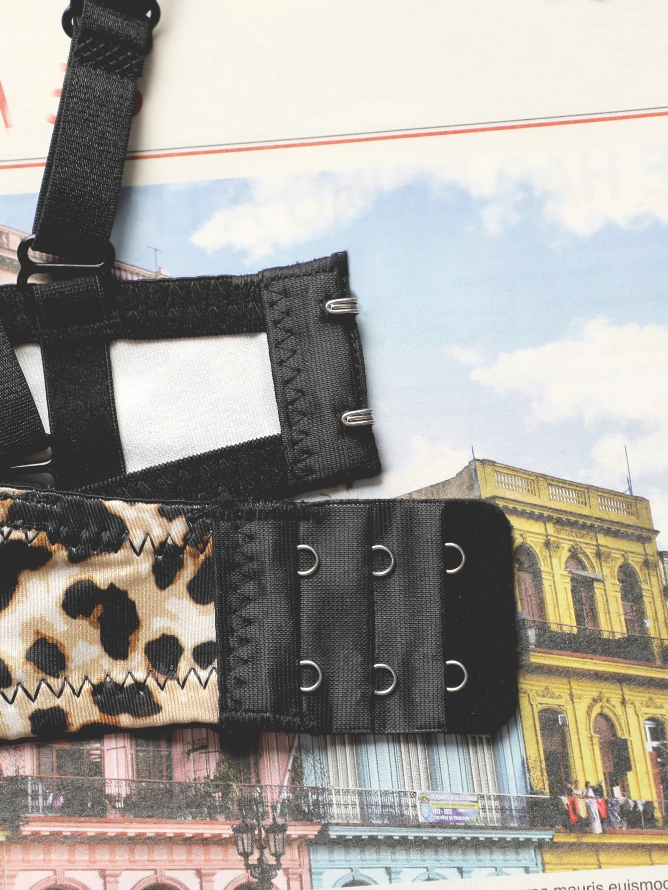 Les Secrets de Léa Lingerie Dentelle Sans Fil Mauve