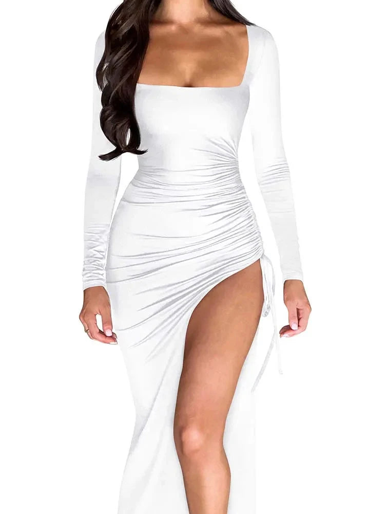 Robe Tob Longue Froncée Col Carré Noire Élégante