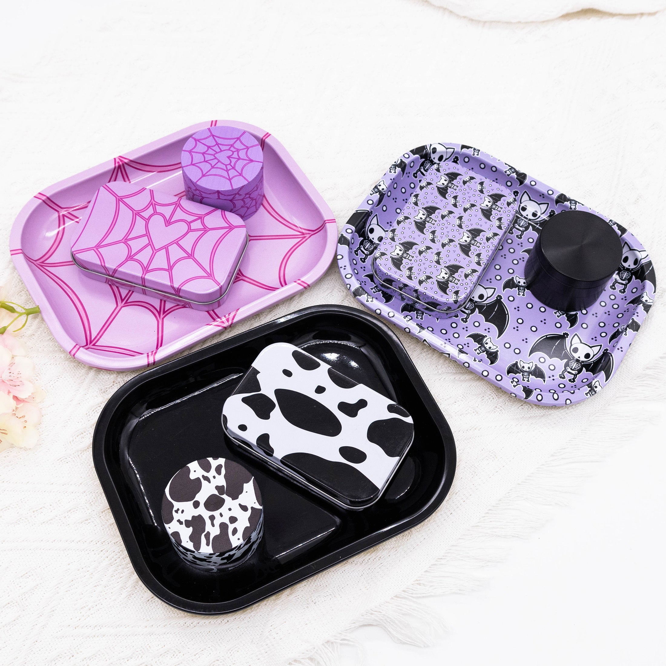 Set Rangement Fumeur 4pcs : Grinder, Plateau, Pochette Anti-Odeur by LSDLBoutique.ch