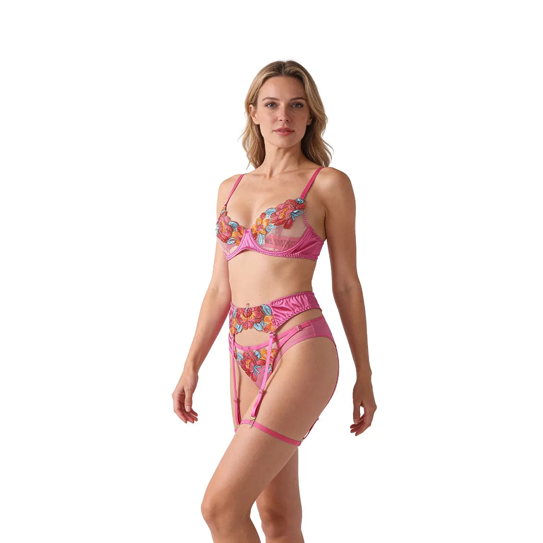 Ensemble lingerie dentelle florale brodée 3 pièces – Vahinée