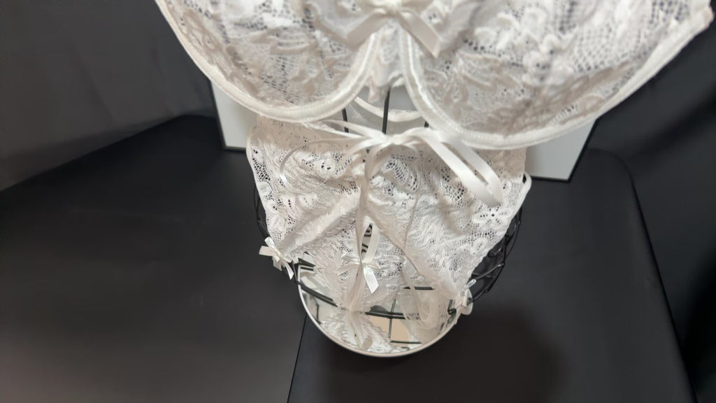 Angela Ensemble Dentelle Florale Blanche Édition Limitée